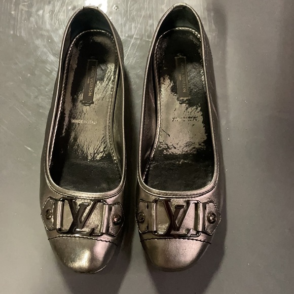 LV Loafers - Picture 2 of 5